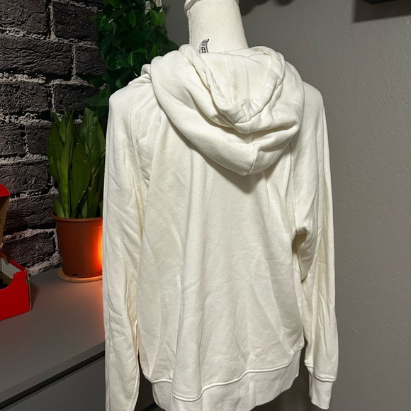 Cute - Picture 3 of 3